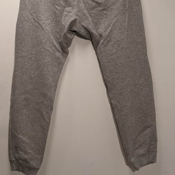 Adidas small tapered sweat pants - Picture 2 of 3